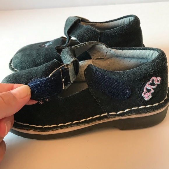 3/20$ Riverland navy suede embroidered shoes size 9 - Picture 3 of 8